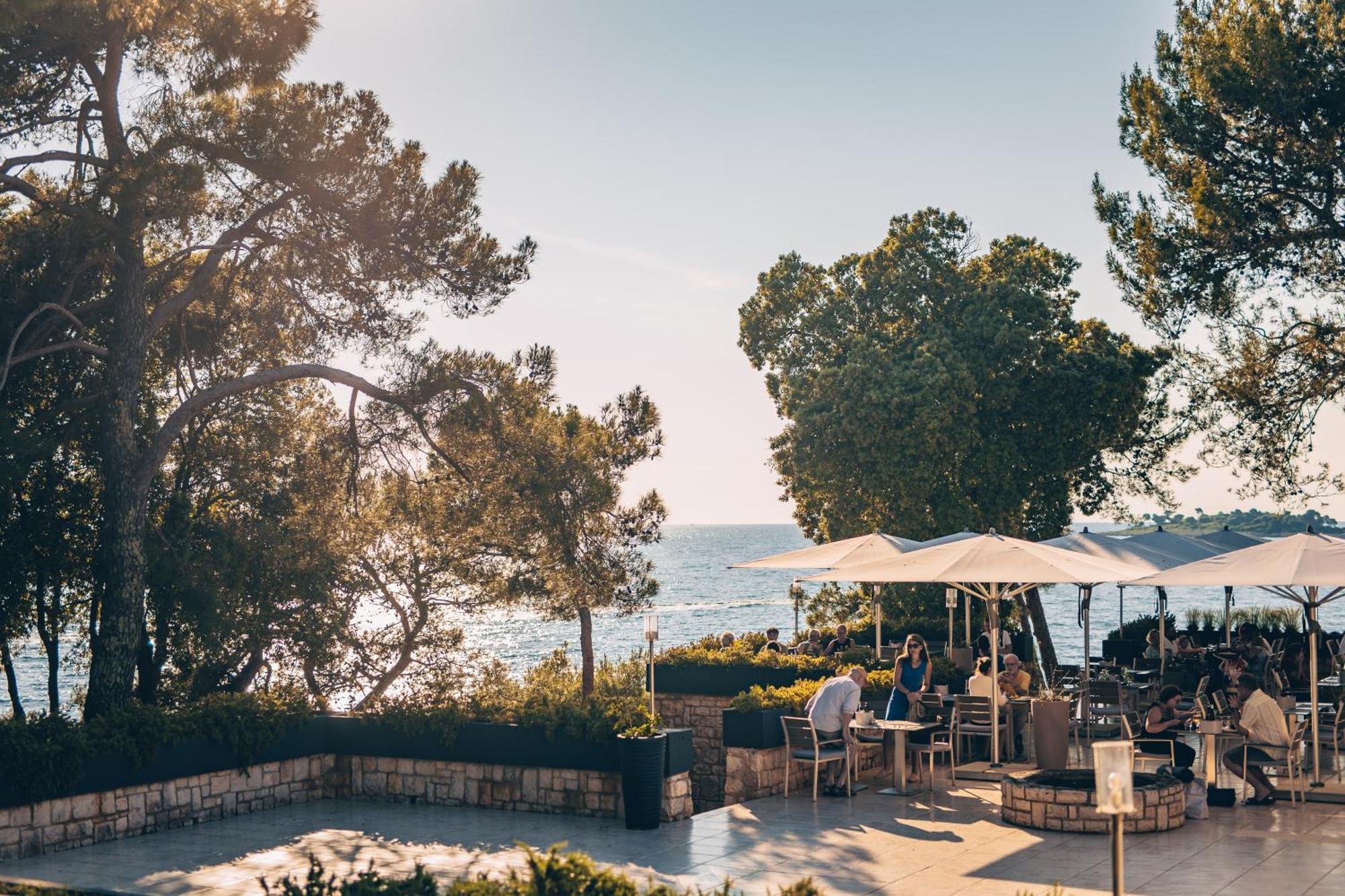 Maistra Camping Koversada Uncovered Naturist Pitches Orsera Esterno foto