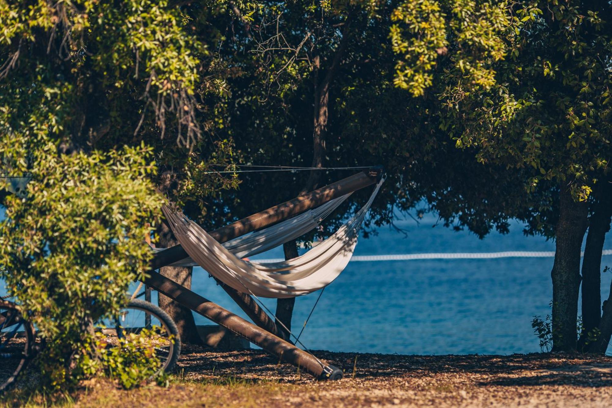 Maistra Camping Koversada Uncovered Naturist Pitches Orsera Esterno foto