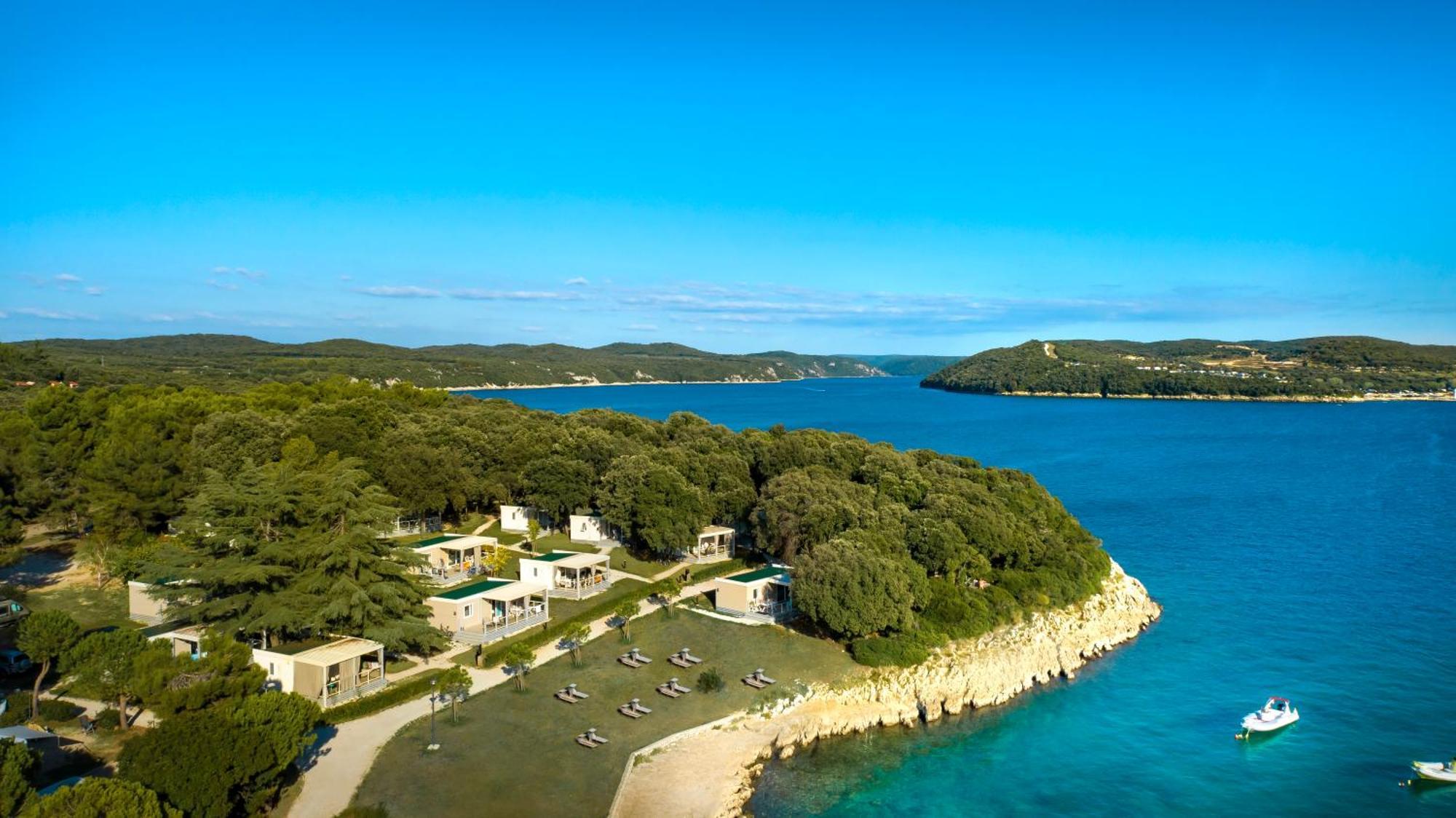 Maistra Camping Koversada Uncovered Naturist Pitches Orsera Esterno foto