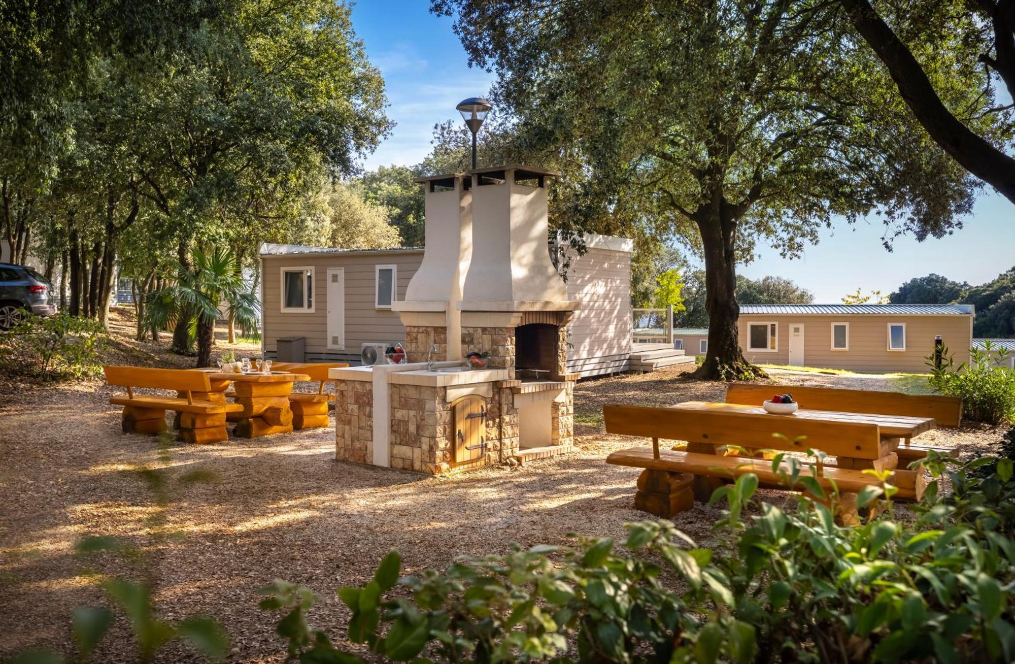 Maistra Camping Koversada Uncovered Naturist Pitches Orsera Esterno foto